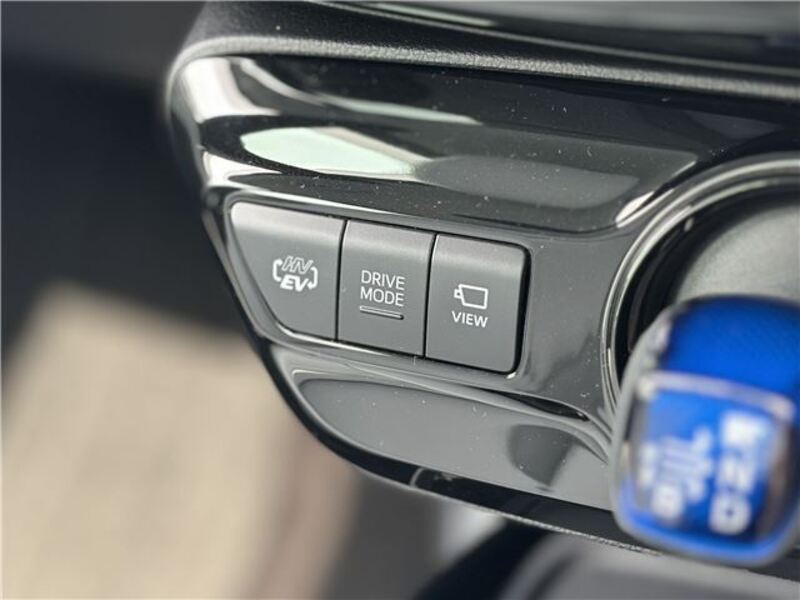 PRIUS PHV