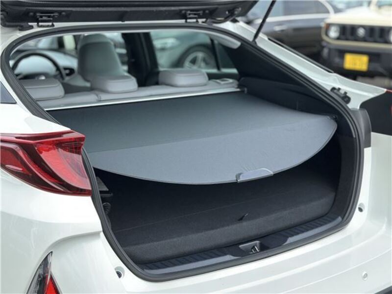 PRIUS PHV