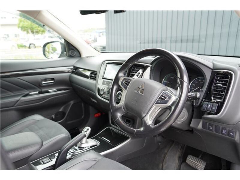 OUTLANDER PHEV