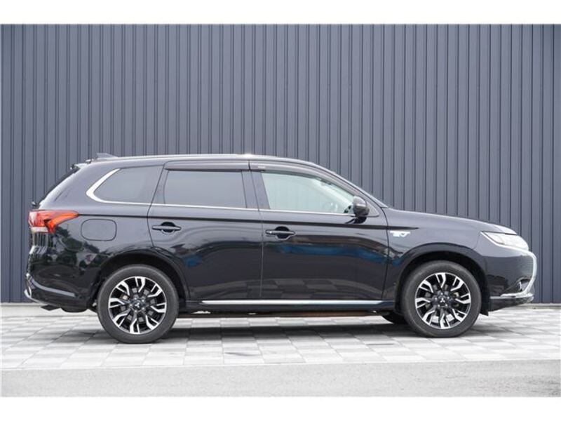 OUTLANDER PHEV