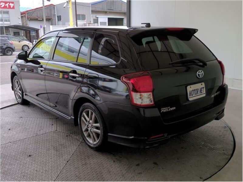 COROLLA FIELDER