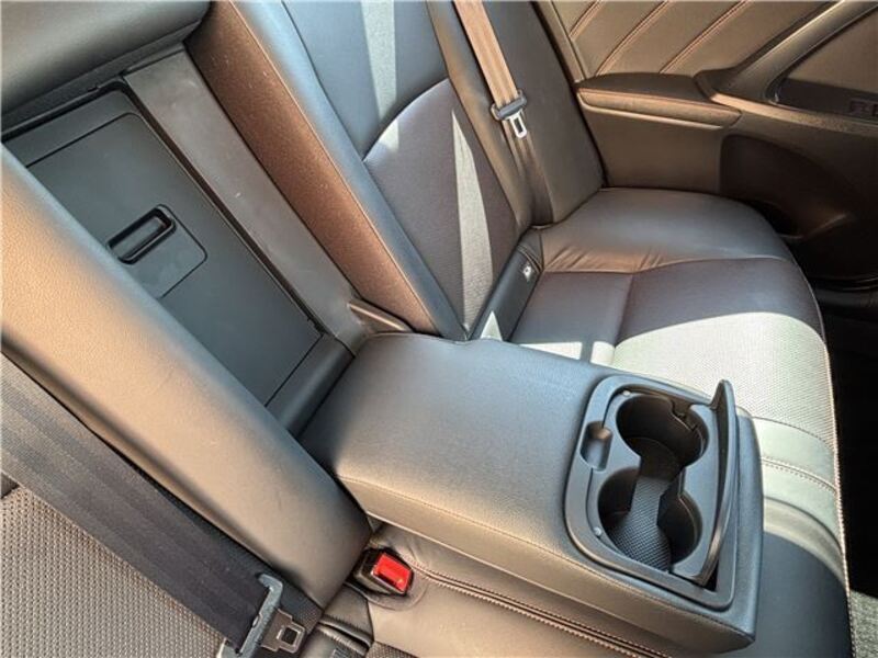 AVENSIS WAGON