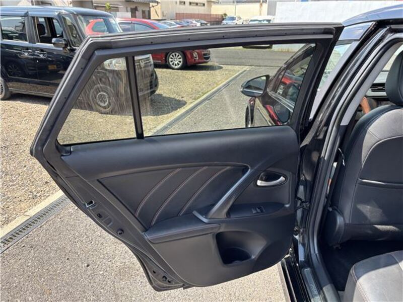 AVENSIS WAGON