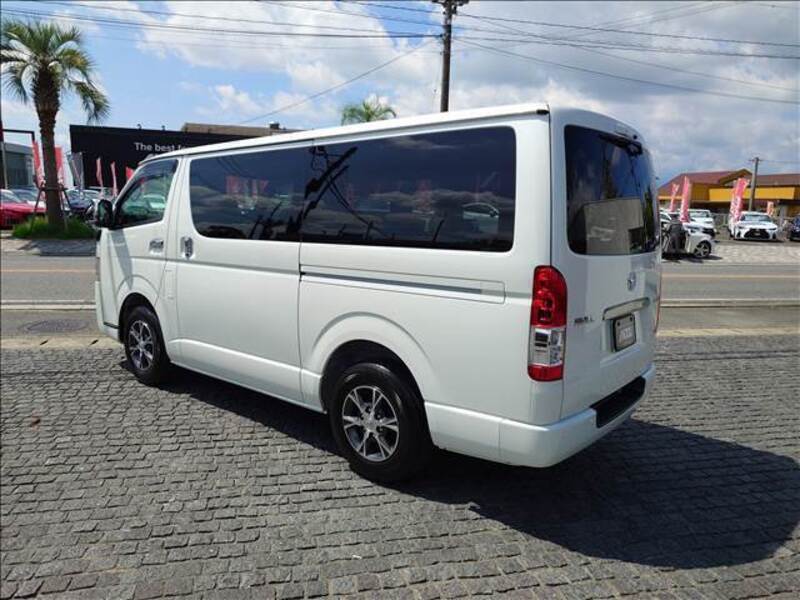 HIACE