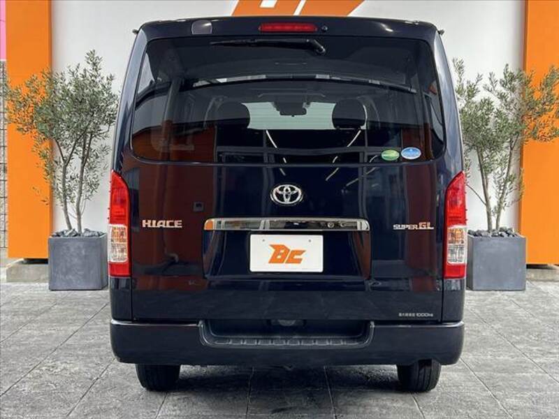 HIACE VAN
