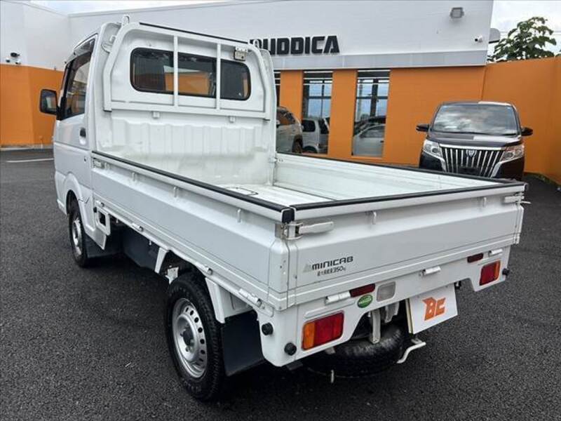 MINICAB TRUCK