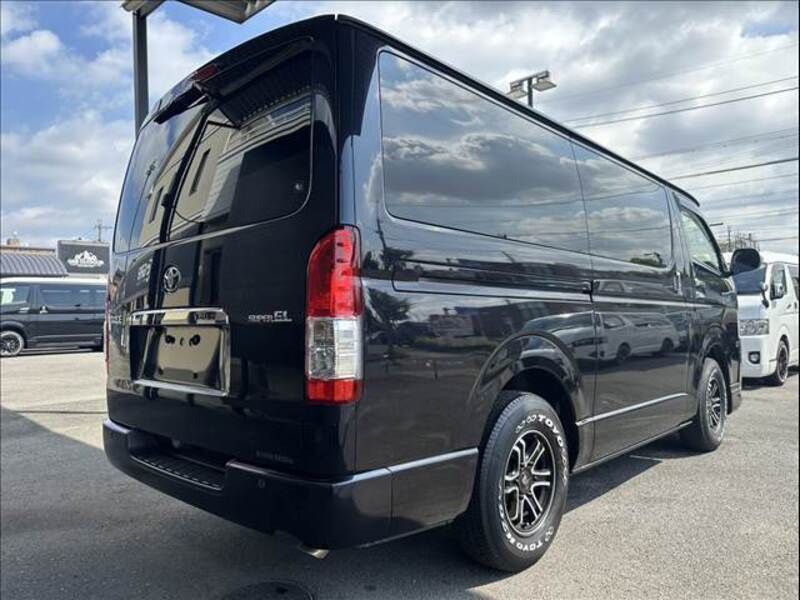 HIACE VAN