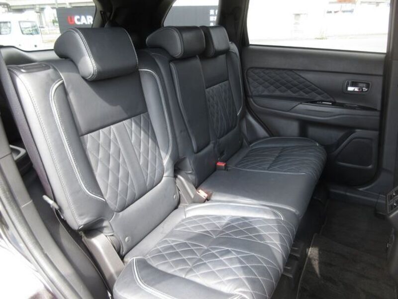 OUTLANDER PHEV