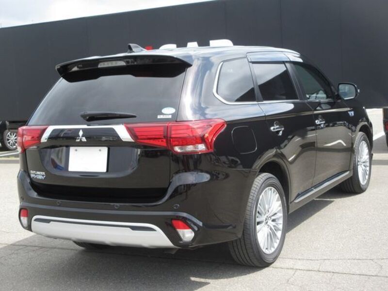 OUTLANDER PHEV