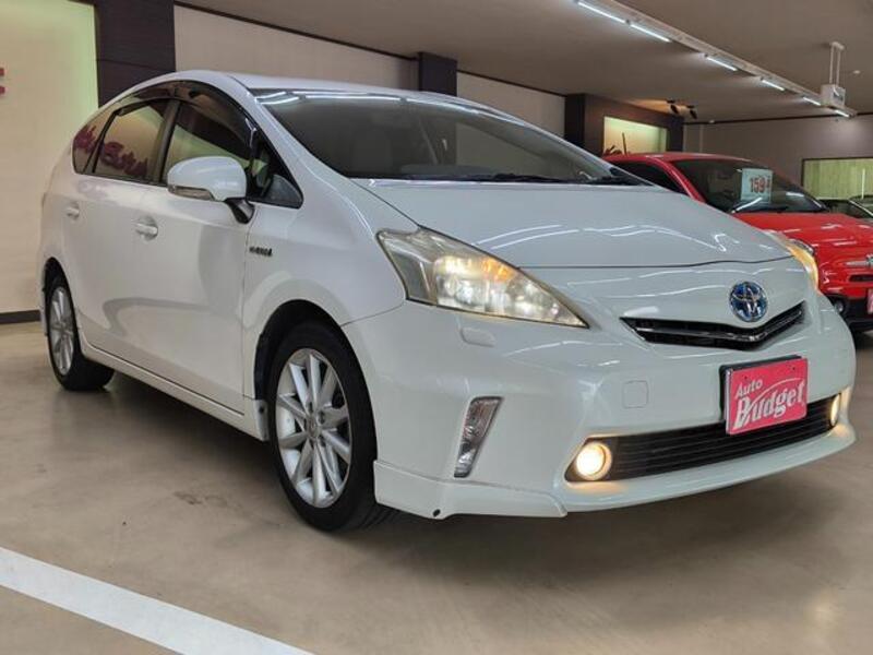 PRIUS ALPHA