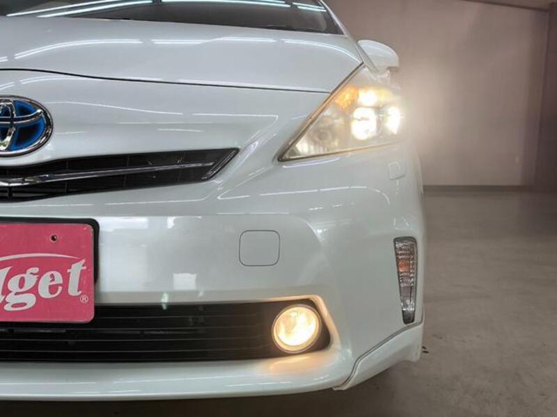 PRIUS ALPHA
