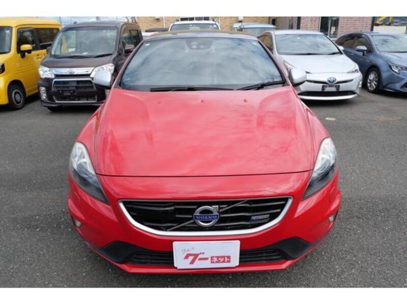 V40