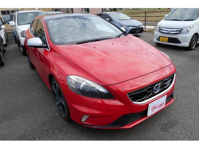 V40