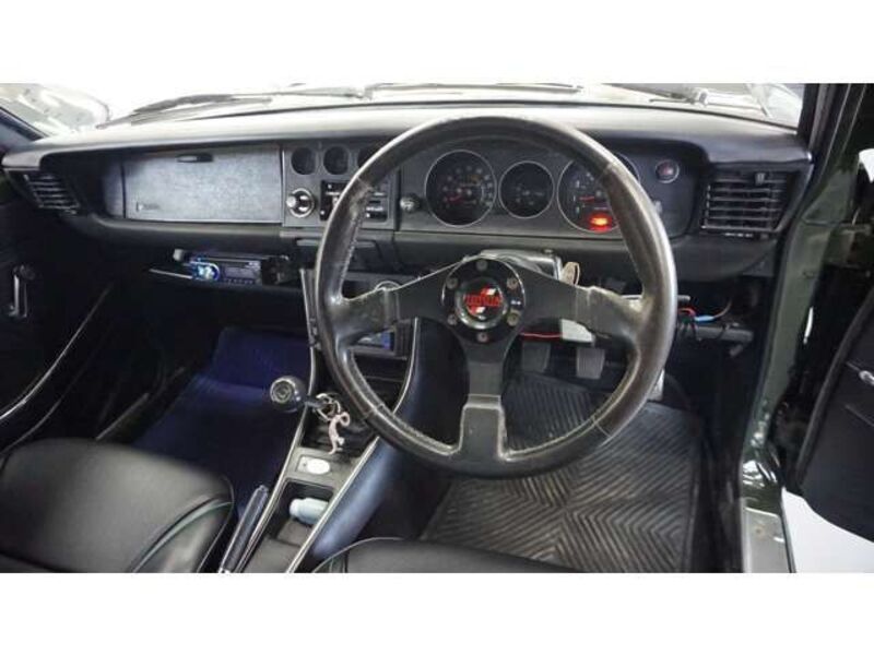 COROLLA LEVIN