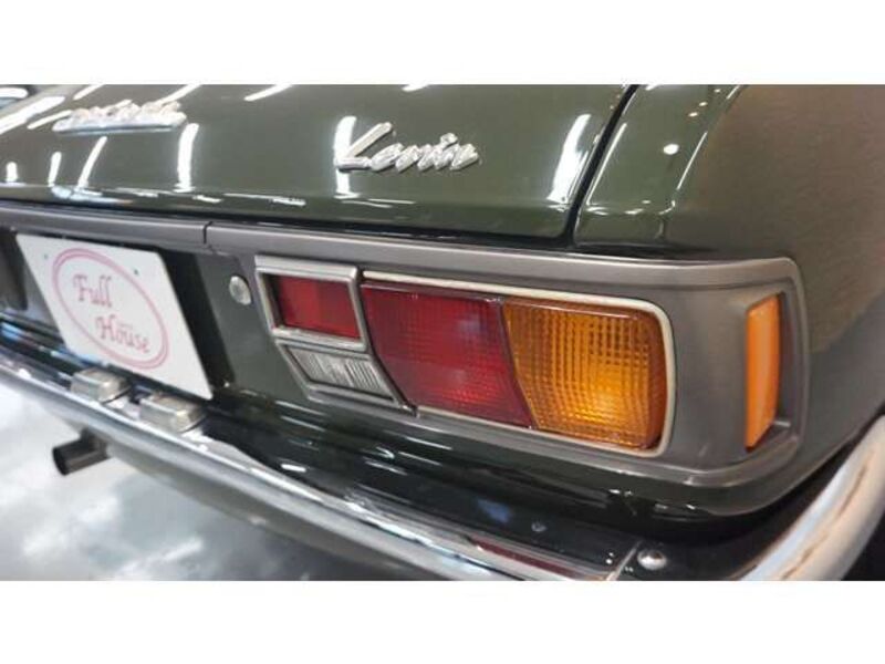 COROLLA LEVIN
