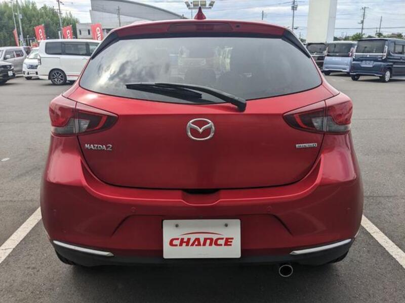 MAZDA2