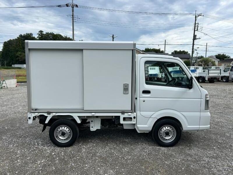 CARRY TRUCK