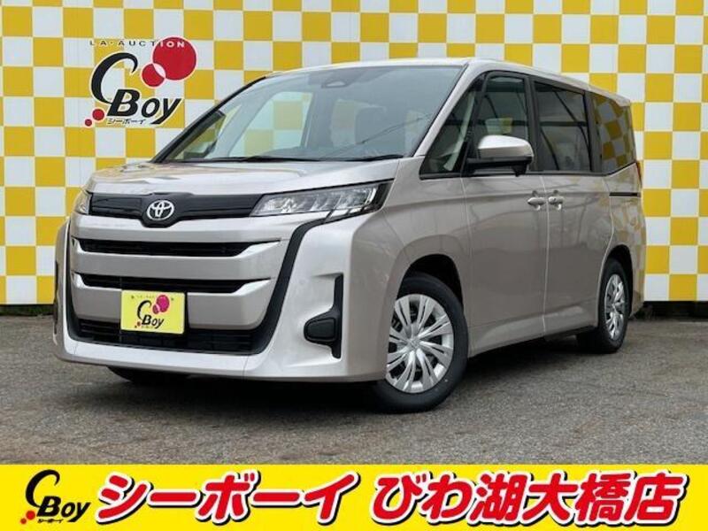 TOYOTA NOAH