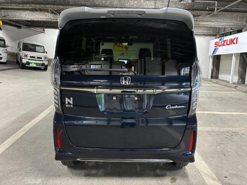 N BOX CUSTOM