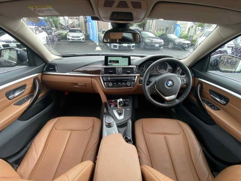 4 SERIES