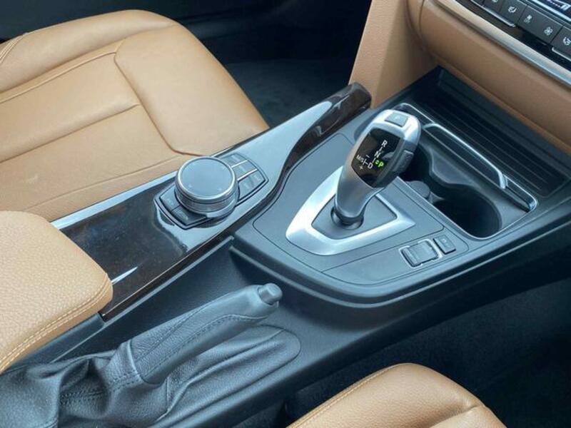 4 SERIES