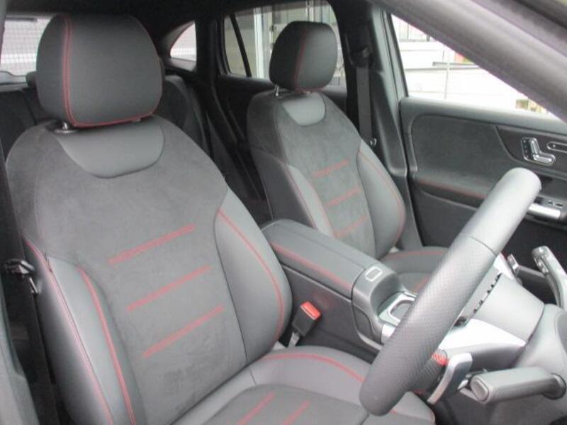 GLA CLASS
