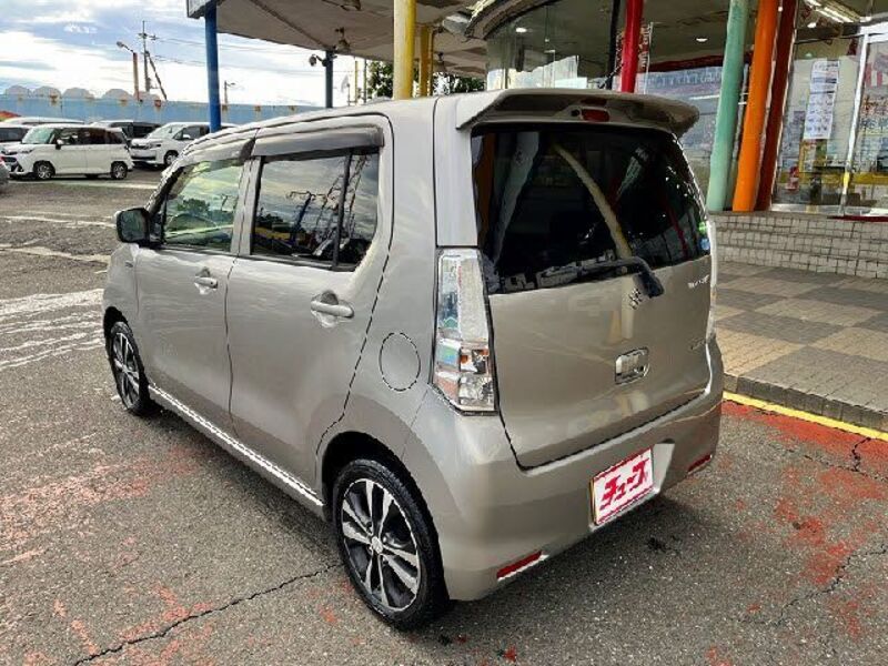 WAGON R