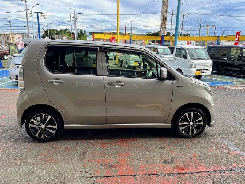 WAGON R