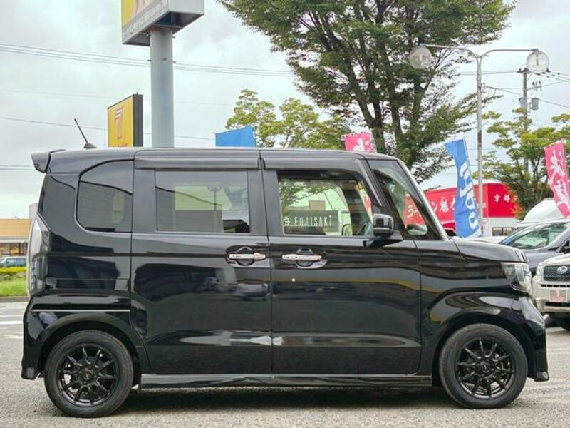 N BOX CUSTOM