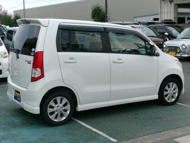 WAGON R