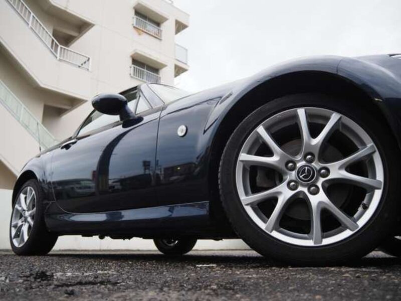 ROADSTER