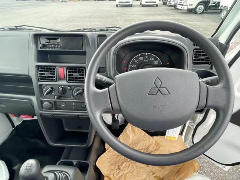 MINICAB TRUCK