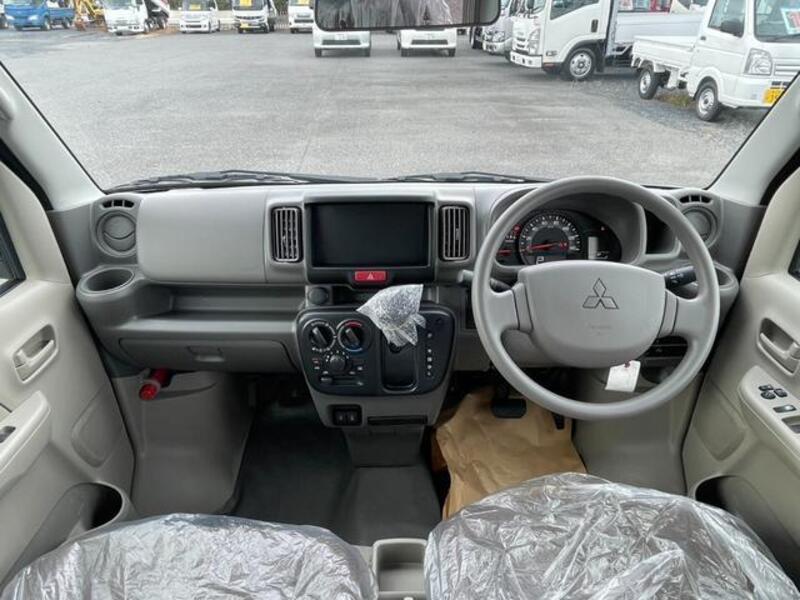 MINICAB VAN