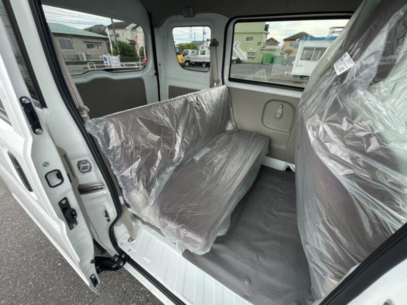 MINICAB VAN