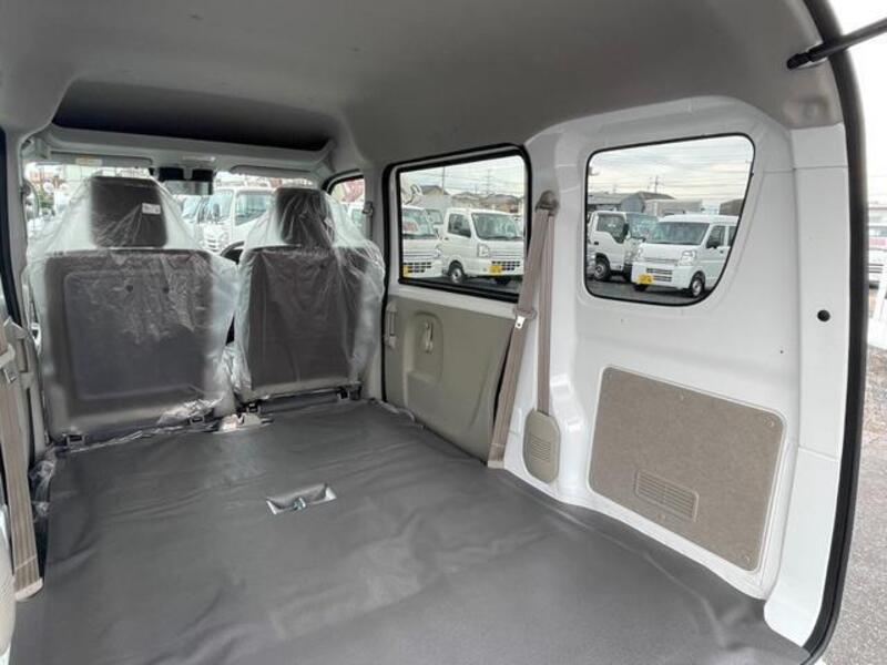 MINICAB VAN