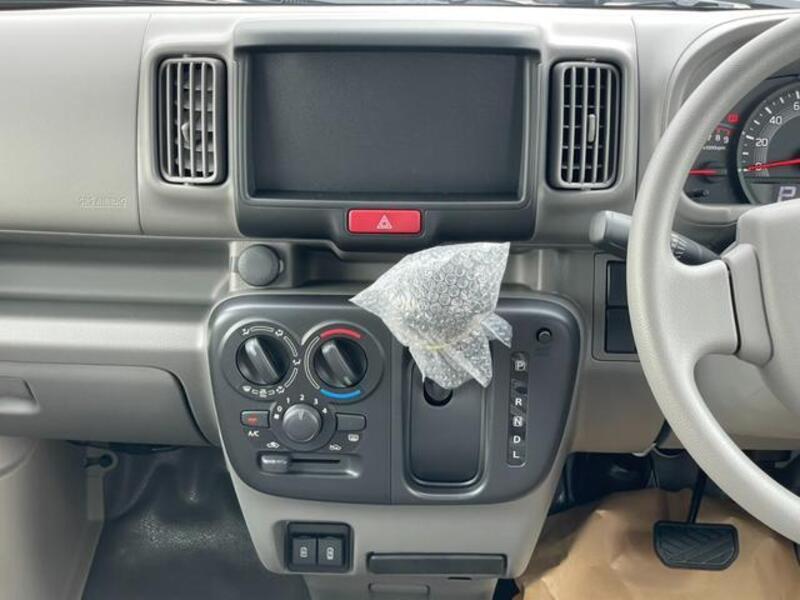 MINICAB VAN