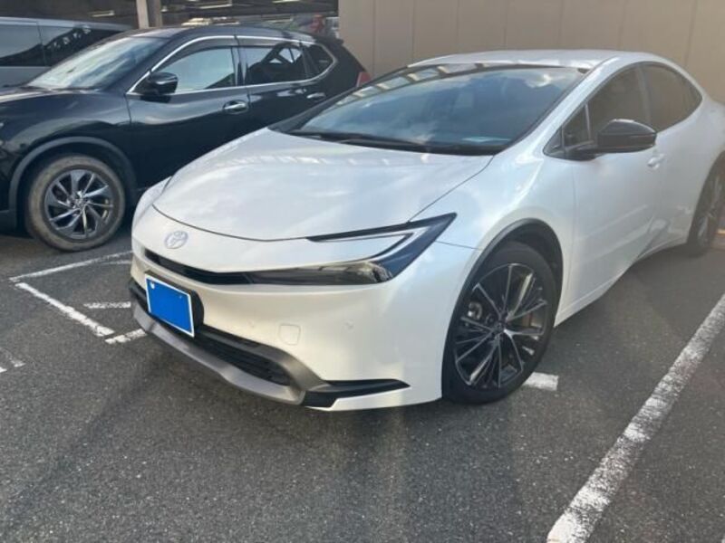TOYOTA PRIUS