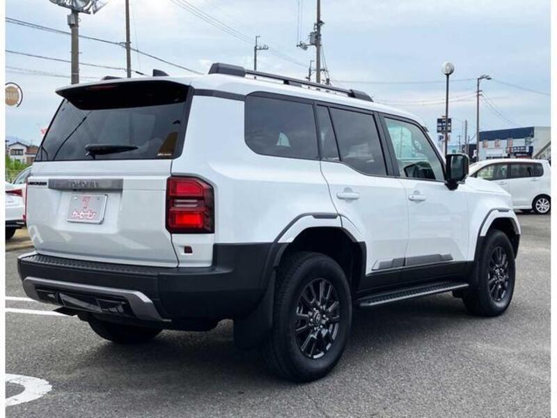 LAND CRUISER 250