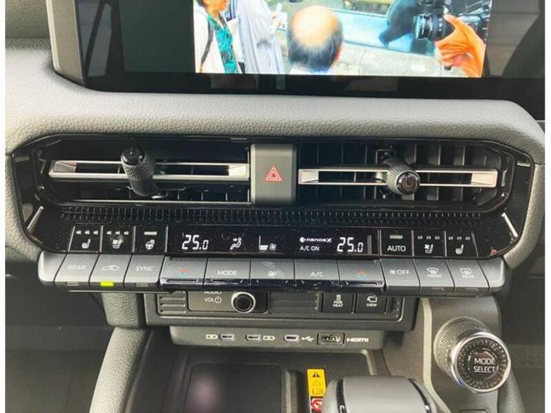 LAND CRUISER 250