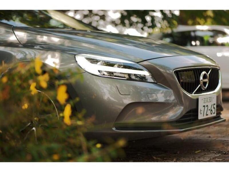 V40