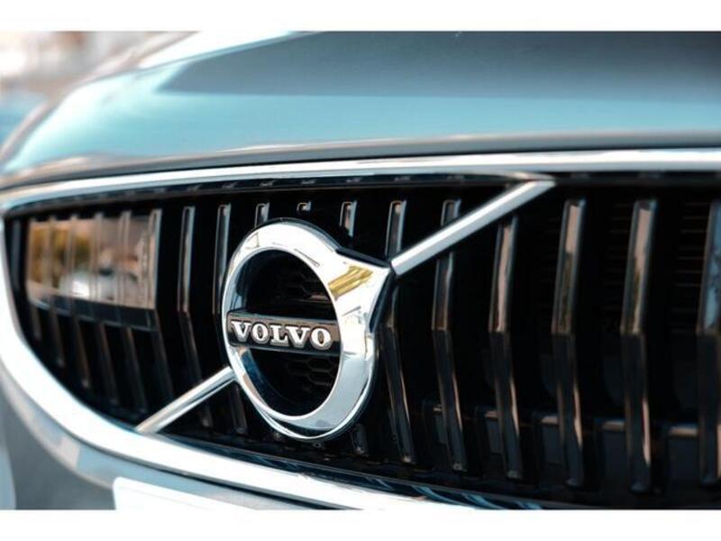 V40