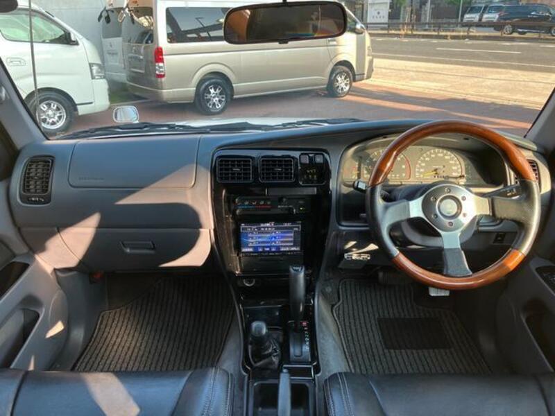 HILUX SURF
