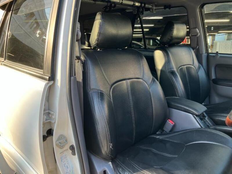 HILUX SURF