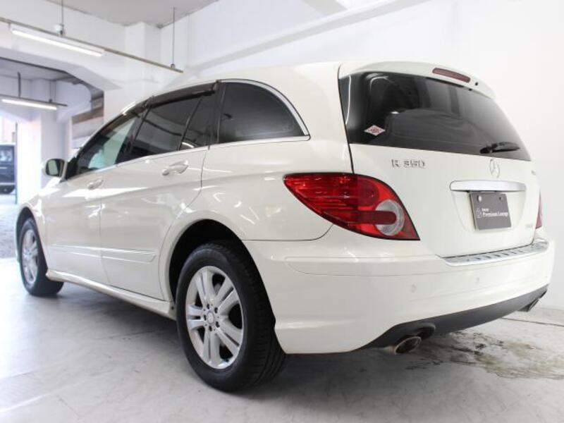 R CLASS