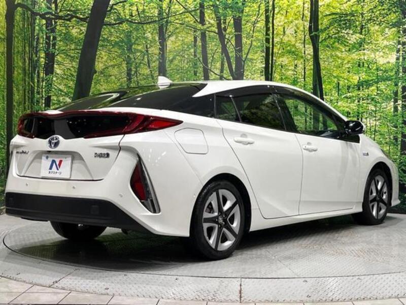 PRIUS PHV