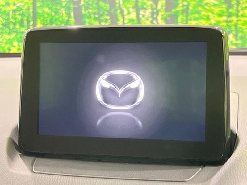 MAZDA2