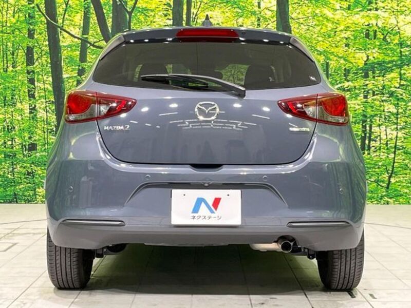 MAZDA2