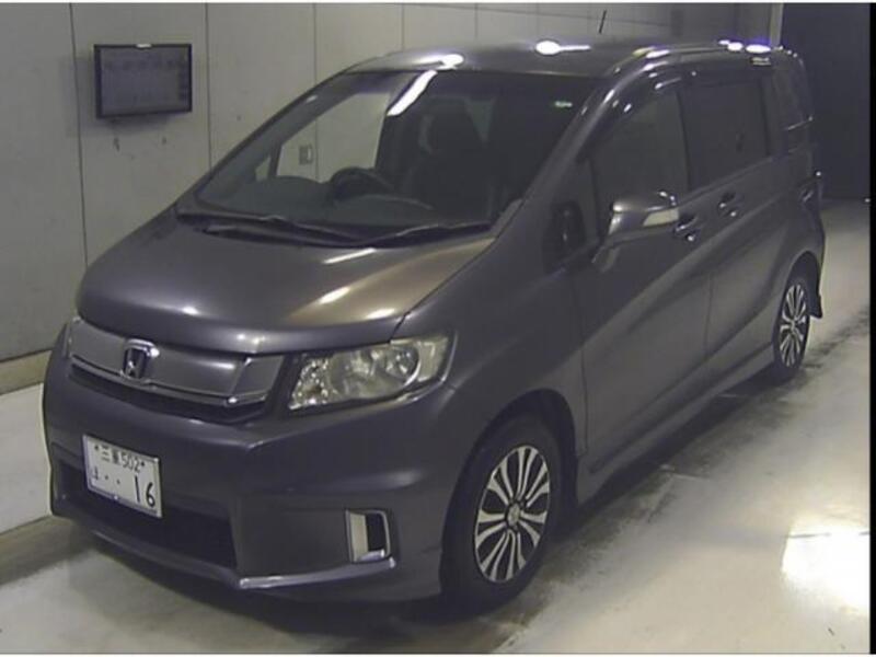 HONDA FREED SPIKE