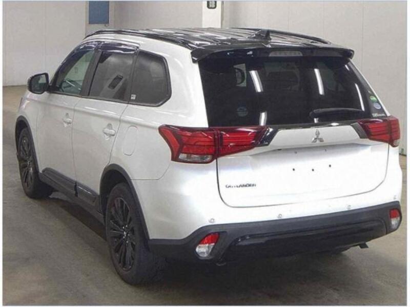 OUTLANDER