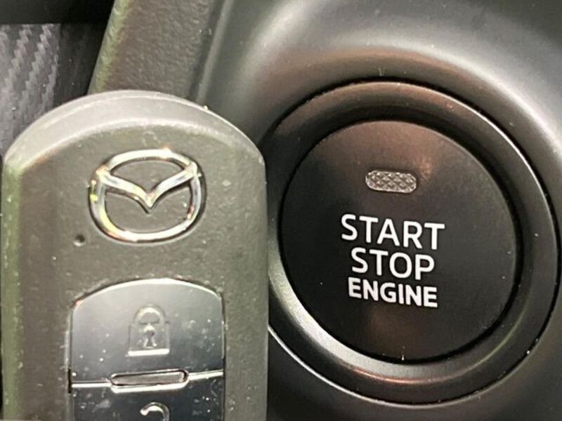 MAZDA2